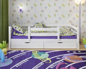 Детская кровать из массива березы Соня-5 (Белый/Лак) в Александровском - alexsandrovskoe.mebel-74.com | фото