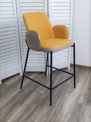 Полубарный стул NYX (H=65cm) VF106 желтый / VF120 серый М-City в Александровском - alexsandrovskoe.mebel-74.com | фото