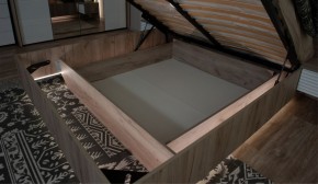 Спальня Джулия Кровать 160 МИ с подъемным механизмом Дуб крафт серый в Александровском - alexsandrovskoe.mebel-74.com | фото